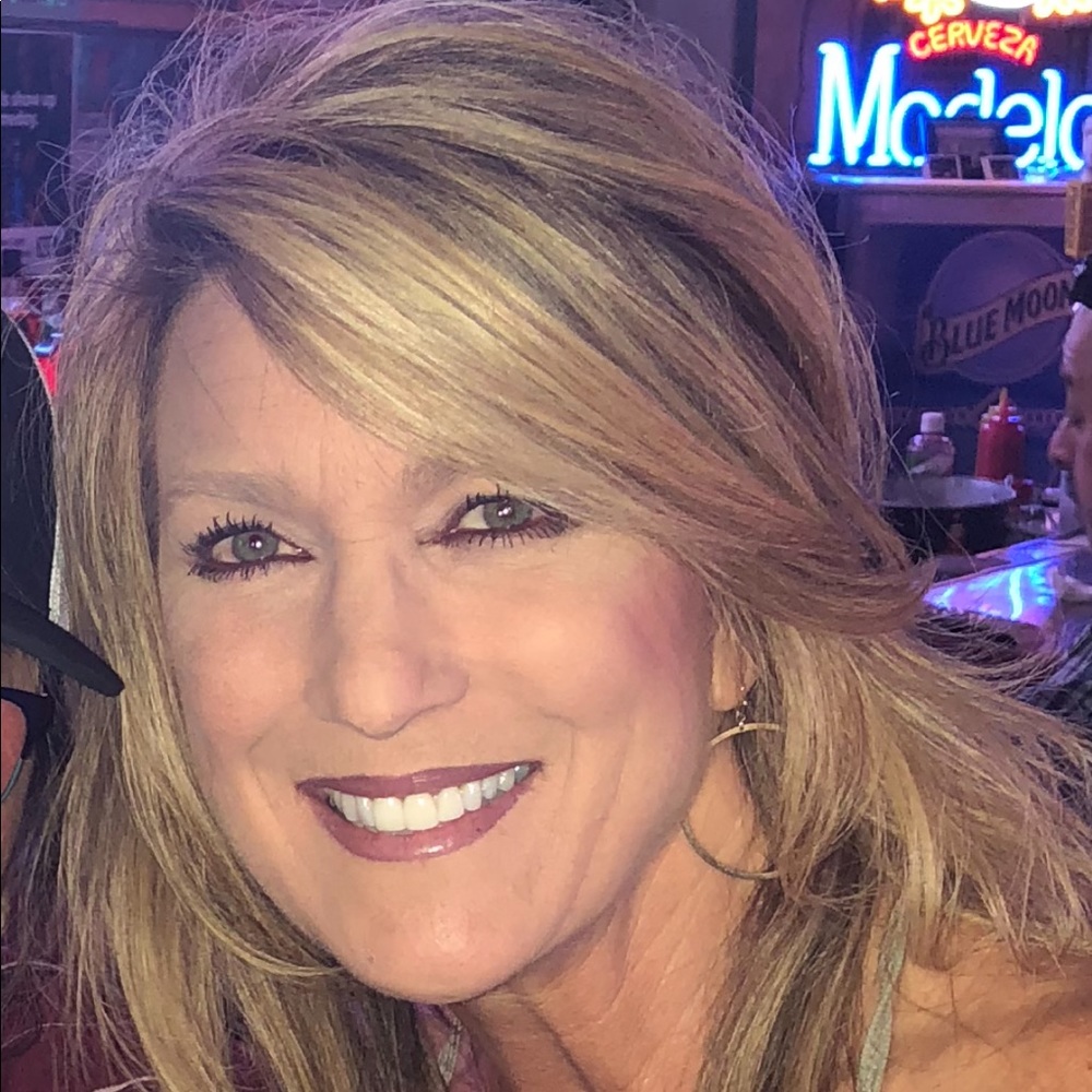 Meet your Posher, Marci